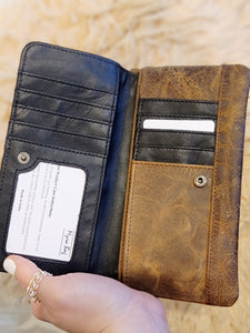 Distressed leather minimlist wallet